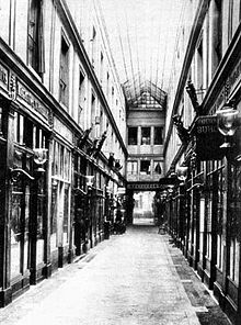 Galerie du Barometre in the Passage